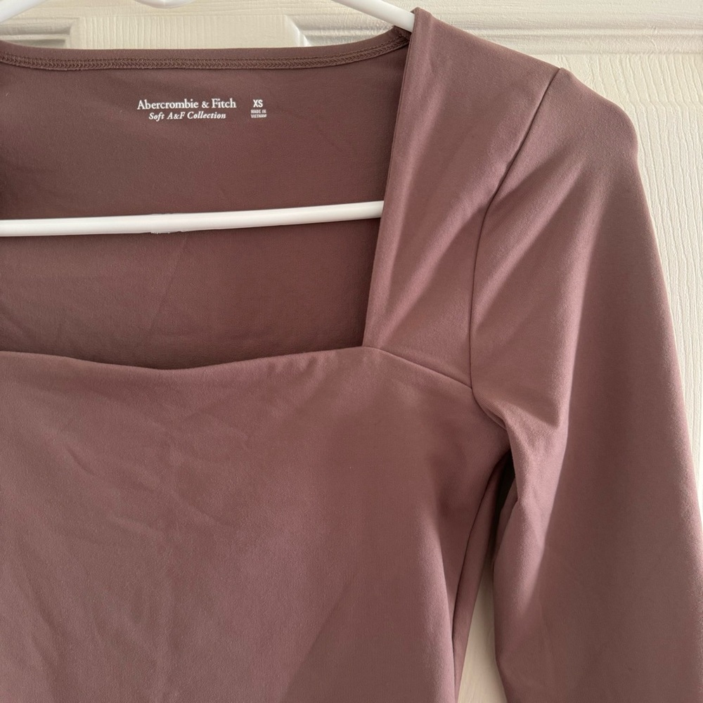 Abercrombie & Fitch Taupe Bodysuit - Picture 3 of 3